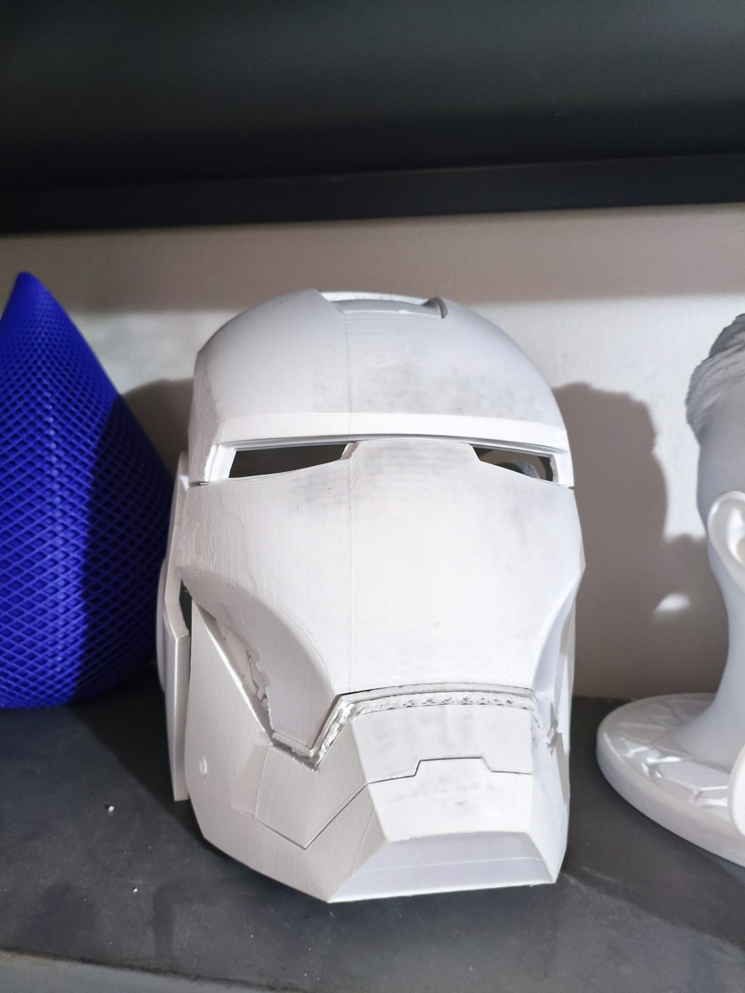 İron Man Mark 42 Dekorasyon Ürünü Beyaz